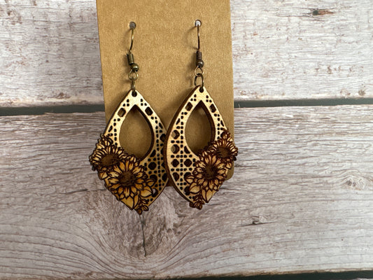 Double Sunflower Cutout Earrings