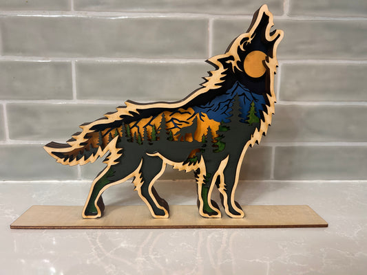 wolf-standee