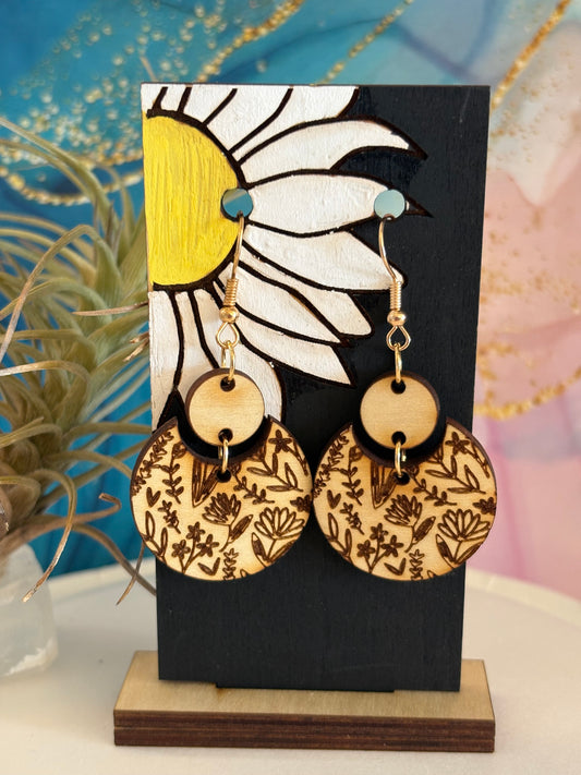 wood-carve-earrings-floral